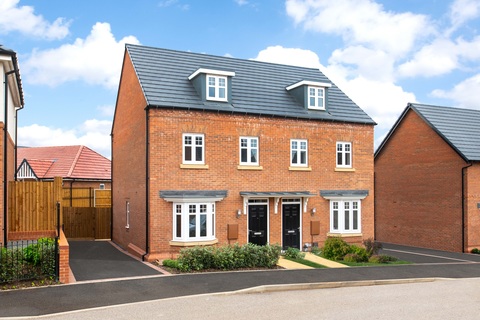 3 bedroom end terraced house for sale