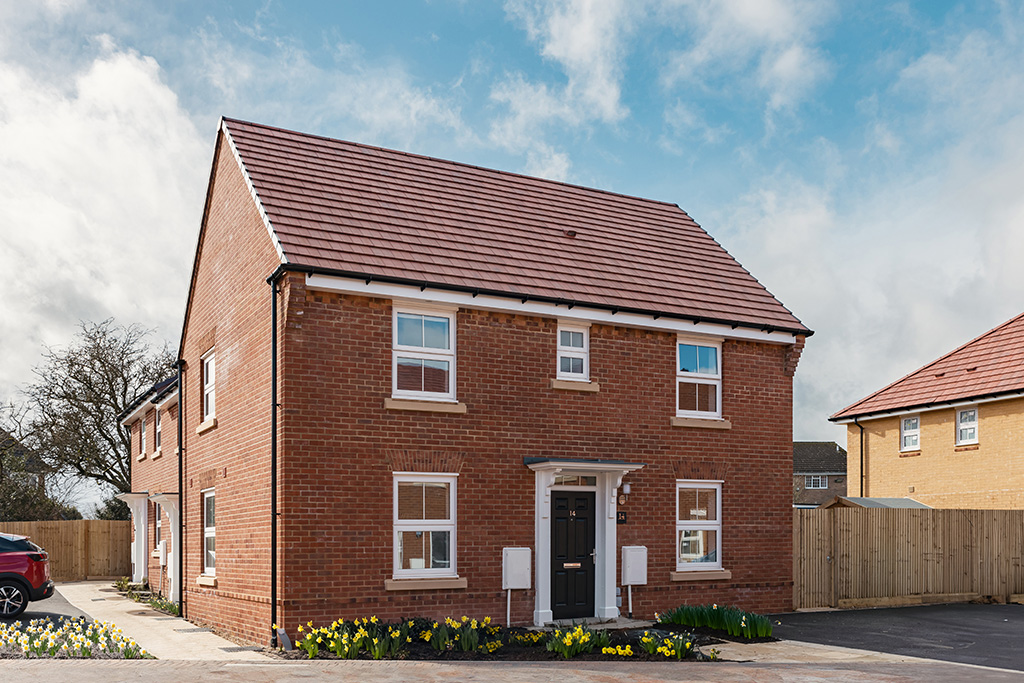 3 bedroom semi detached house for sale