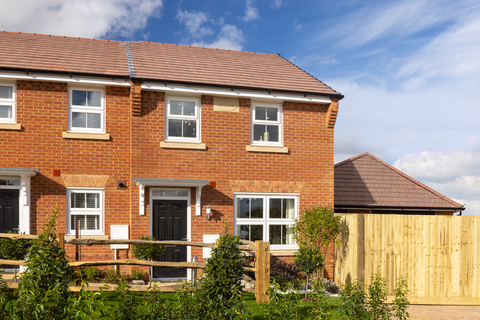 3 bedroom end terraced house for sale