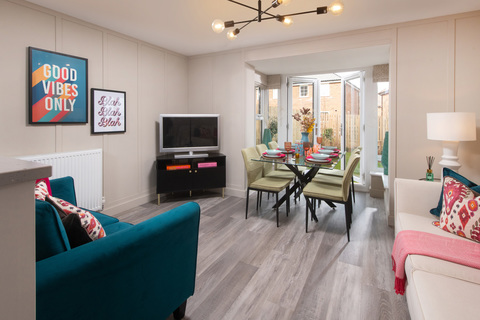 3 bedroom end terraced house for sale