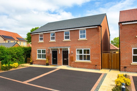 3 bedroom end terraced house for sale