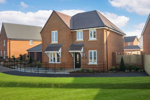 4 bedroom detached house for sale