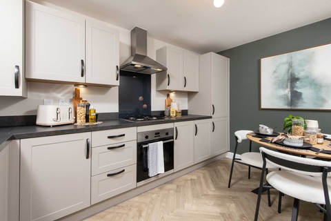 3 bedroom end terraced house for sale