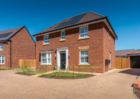 4 bedroom detached house for sale