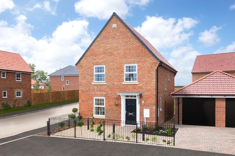 4 bedroom detached house for sale