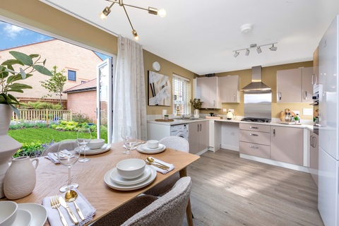 3 bedroom end terraced house for sale