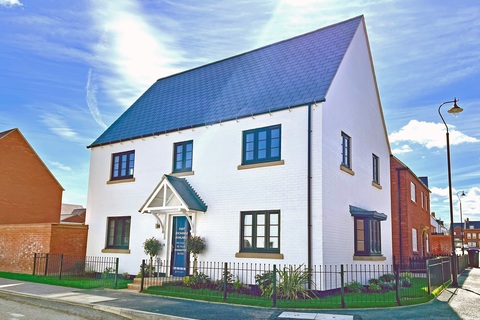 4 bedroom detached house for sale