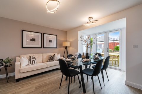 3 bedroom end terraced house for sale