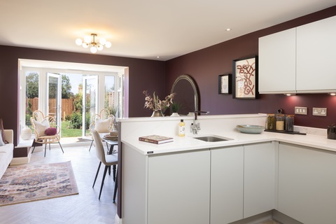 3 bedroom end terraced house for sale