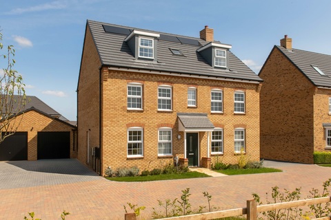5 bedroom detached house for sale
