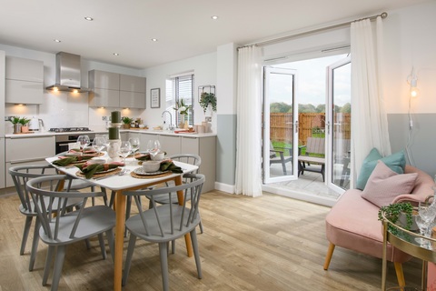 3 bedroom end terraced house for sale