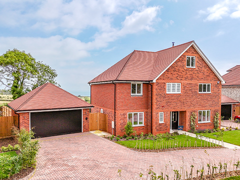 6 bedroom home for sale
