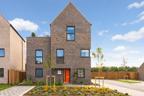 4 bedroom semi detached house for sale