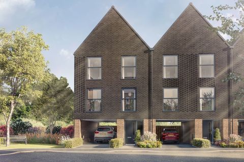 4 bedroom terraced house for sale