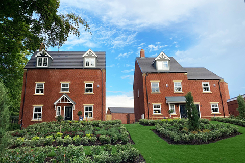 4 bedroom detached house for sale