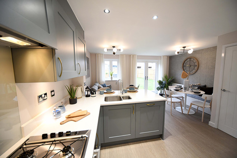 4 bedroom semi detached house for sale