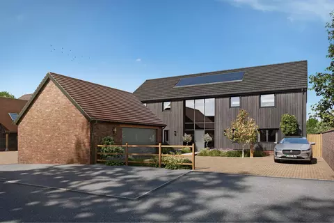 5 bedroom detached house for sale