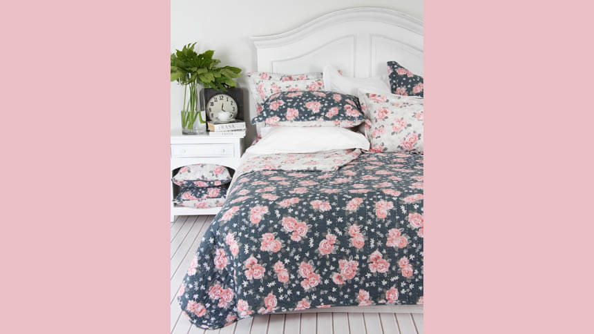 Double-sided quilt (Wallace Cotton)