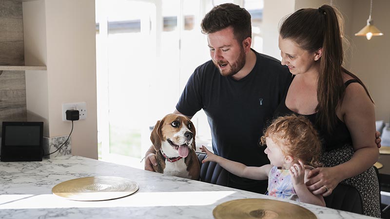 Jamie, Julie, Esmé and Gracie at home