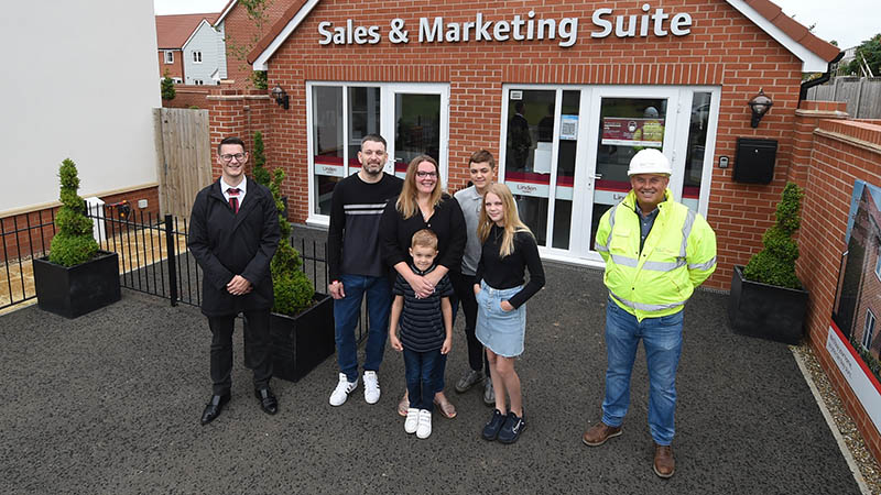 The Merry family and Linden Homes team