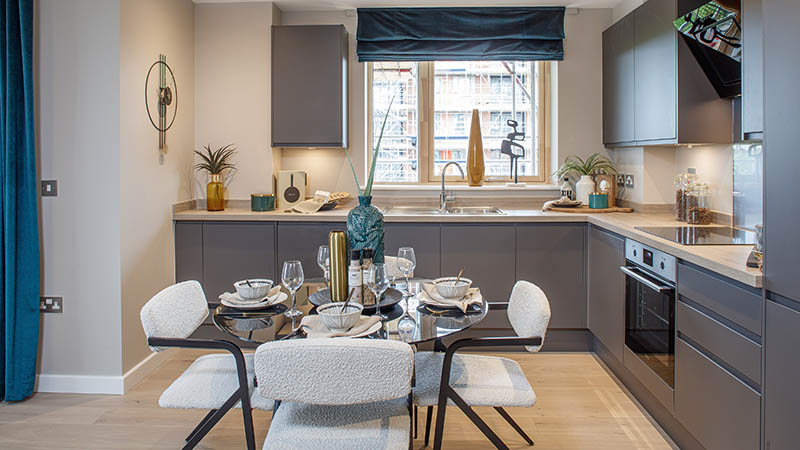 Central Square (Broadway Living)