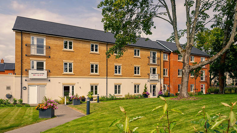 Queen Elizabeth Place (McCarthy Stone)