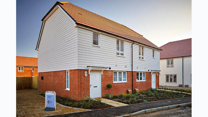 Three-bedroom house at Eastergate Park