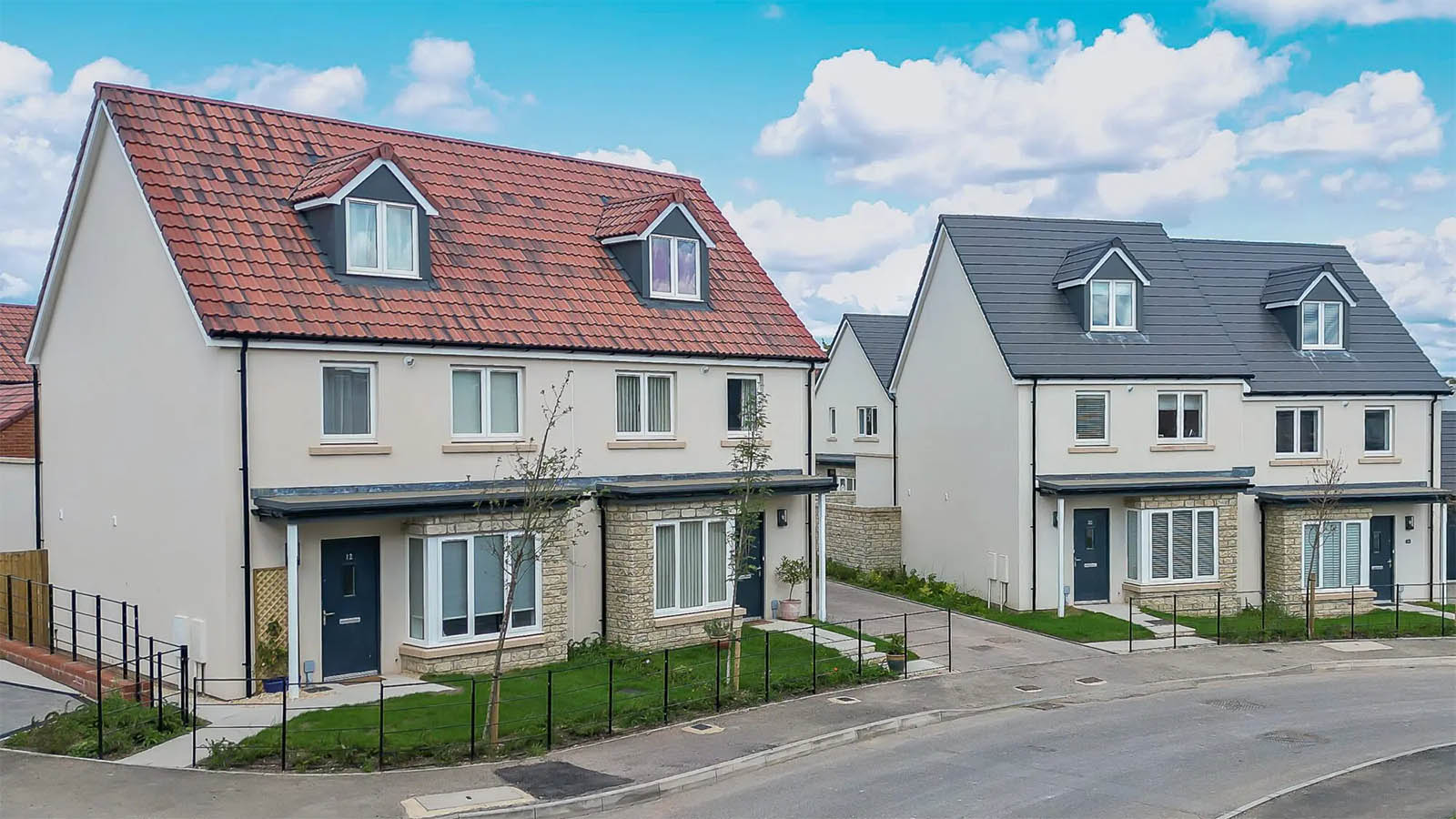 Street scene at Heron Rise (Newland Homes)