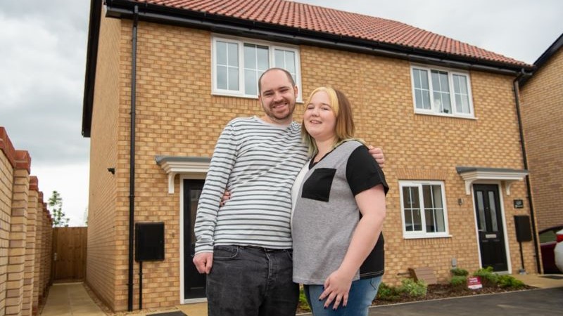 Rowan and Kimberley at Willow Woods (Linden Homes)