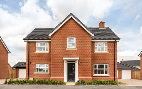 4 bedroom detached house for sale