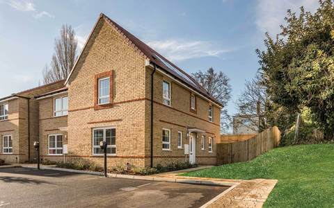3 bedroom detached house for sale