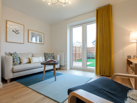 3 bedroom end terraced house for sale