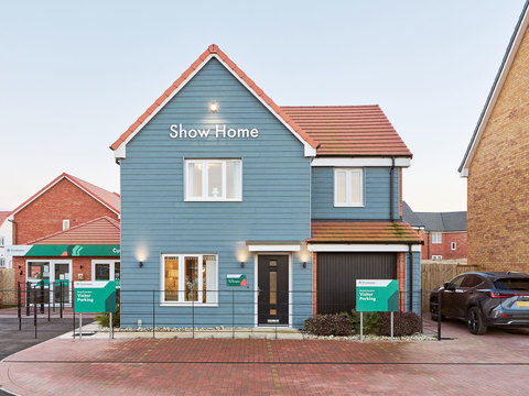 4 bedroom detached house for sale