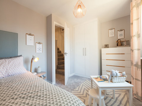 3 bedroom end terraced house for sale