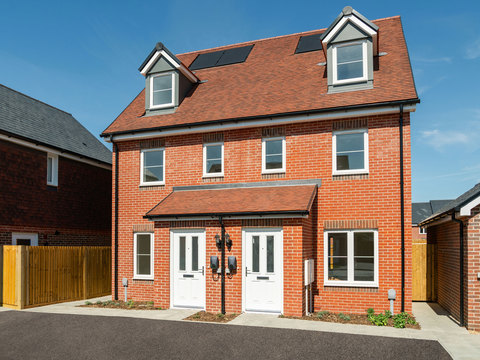 3 bedroom semi detached house for sale