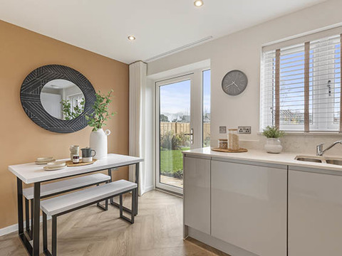 3 bedroom end terraced house for sale