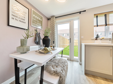 3 bedroom end terraced house for sale
