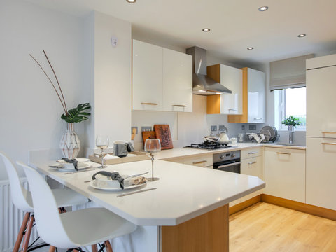 3 bedroom end terraced house for sale