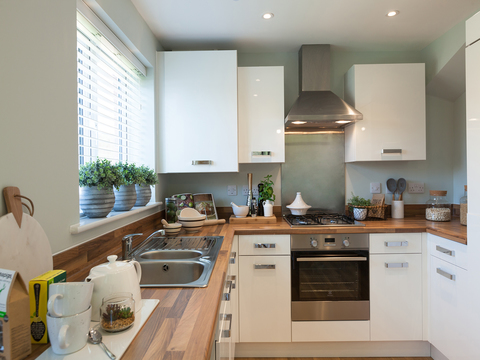 3 bedroom end terraced house for sale