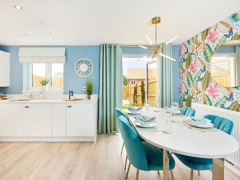 3 bedroom end terraced house for sale