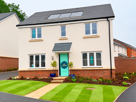 4 bedroom detached house for sale