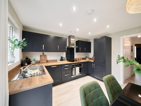 3 bedroom end terraced house for sale