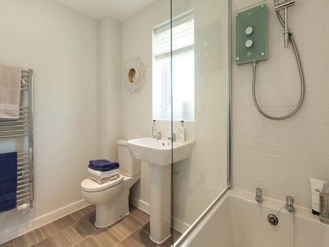 3 bedroom end terraced house for sale