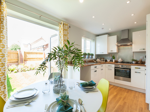 3 bedroom end terraced house for sale