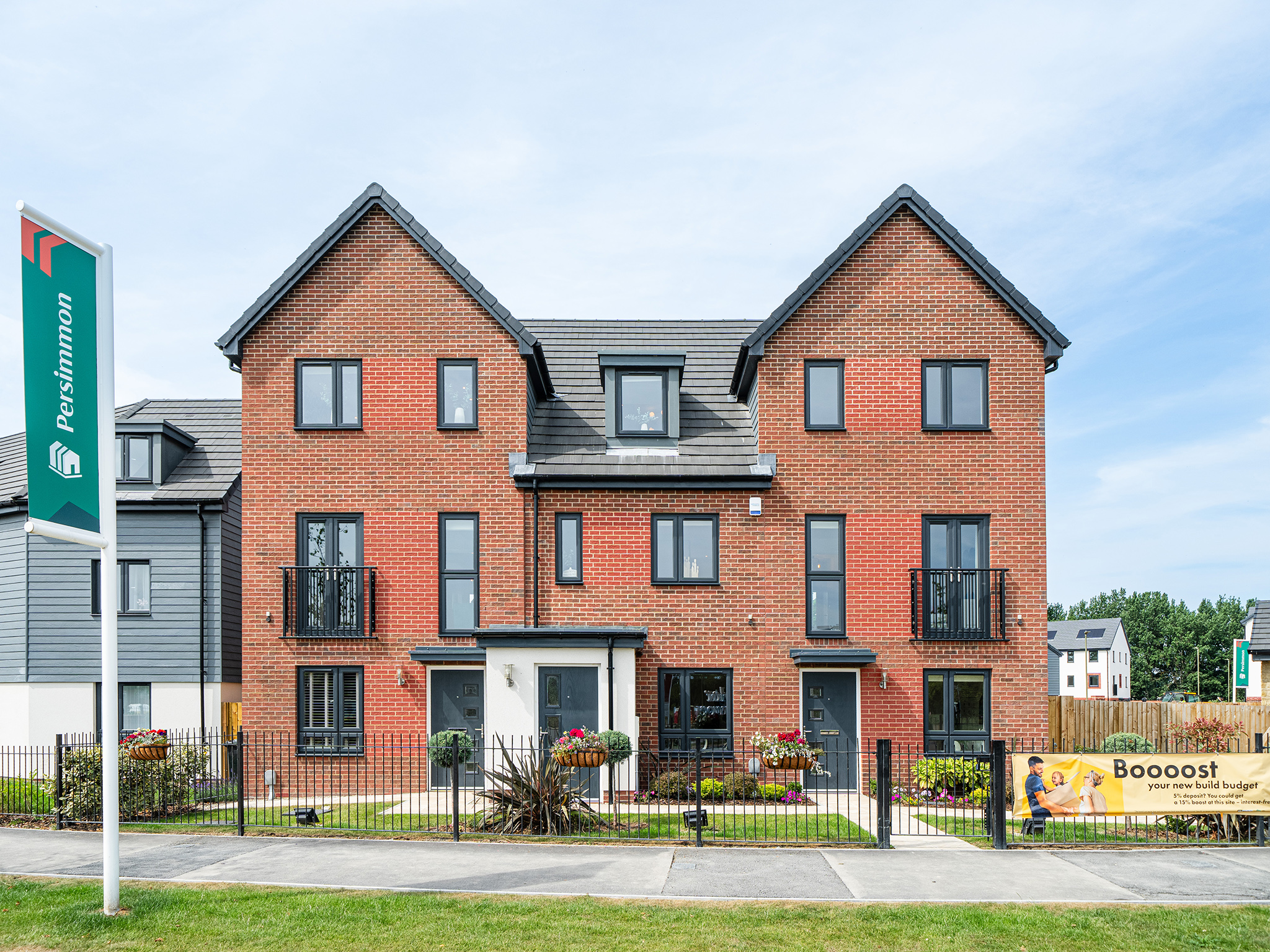 3 bedroom terraced house for sale