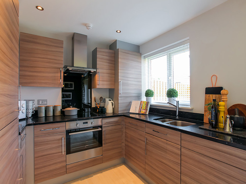 3 bedroom end terraced house for sale