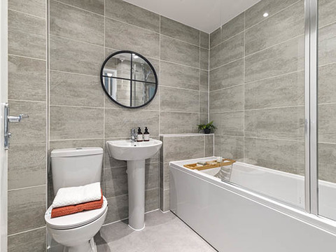 3 bedroom end terraced house for sale