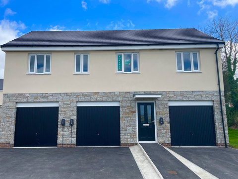 2 bedroom house for sale