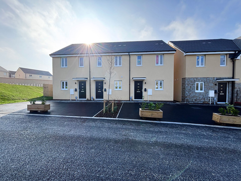 2 bedroom semi detached house for sale