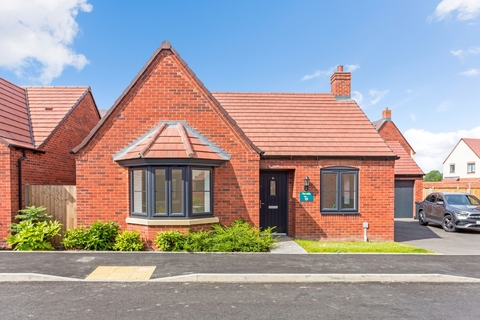 2 bedroom bungalow for sale